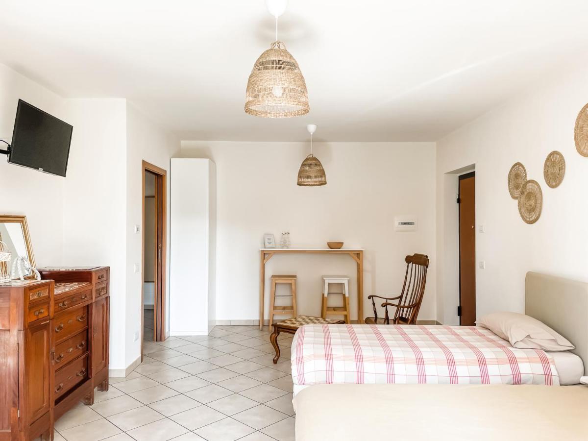 Agriturismo Familiare I Giardini Del Lago Varese Ngoại thất bức ảnh